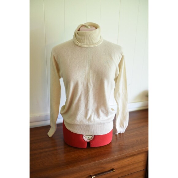 Valerie Stevens Vintage Cashmere Sweater Beige Turtleneck Ivory size medium - Picture 2 of 10